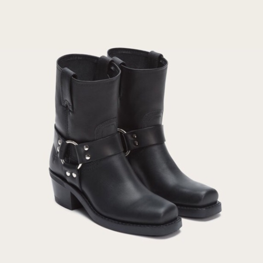 Harness 8R Frye Boot Style #: 77455